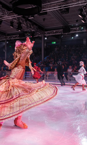 Harmony-of-the-Seas-ice-skating-rink2